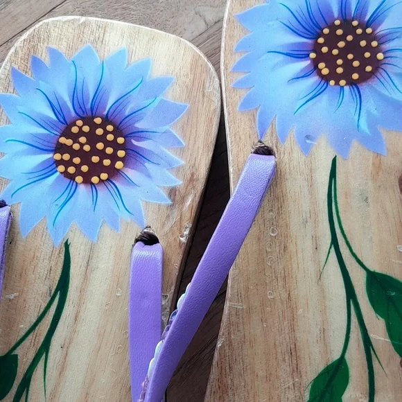 Vintage Hand Painted Flip Flops Sandals - Picture 7 of 7